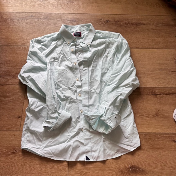 UNTUCKit Other - UNTUCKit Light Blue Shirt size L